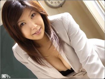 073006-218 女教師のおっぱい